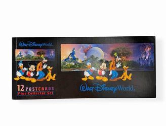Walt Disney World Postcard Souvenier Book Set of 12 Plus Collector Set 2003