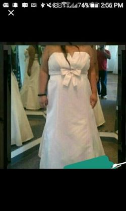 New plus size wedding dress