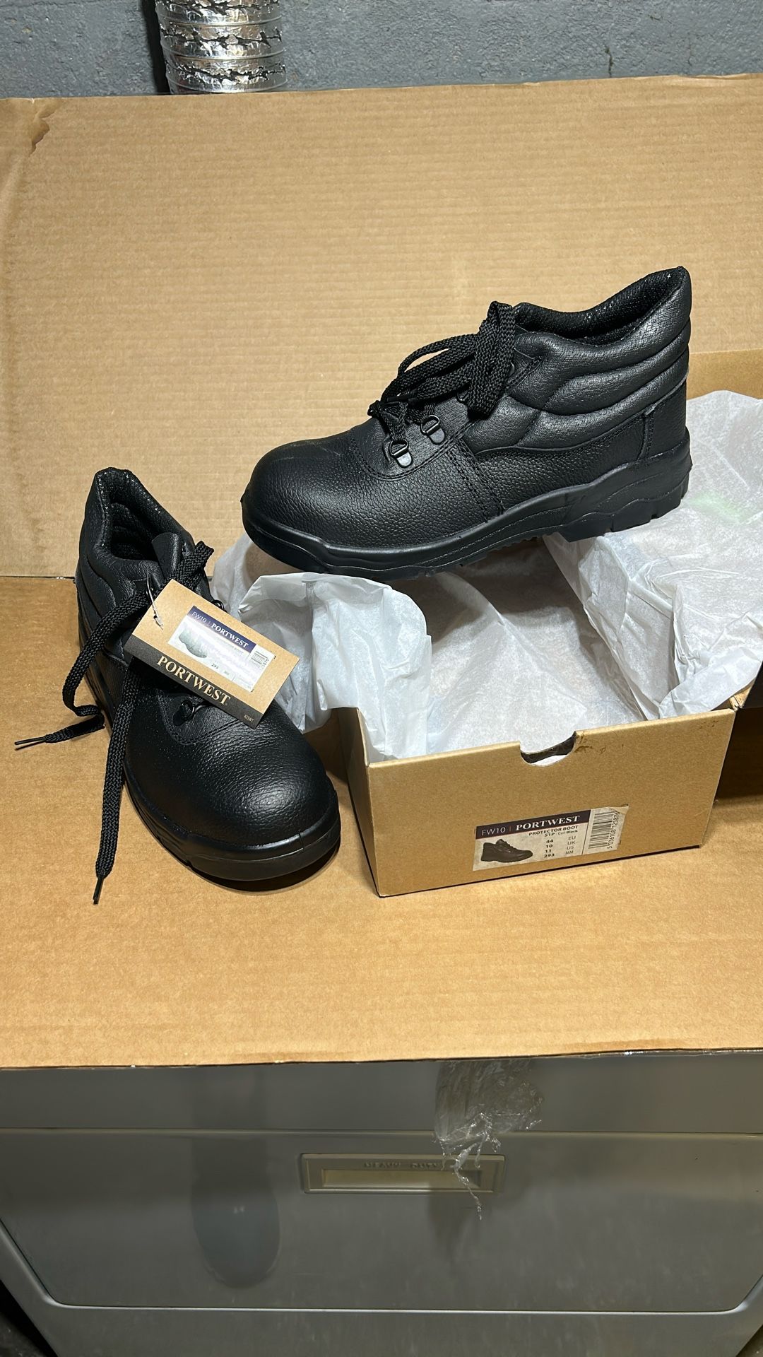 Port west Steel Toe Work Boots Size 11 US