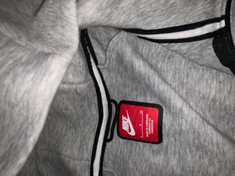 S Heather Grey Nike Tech