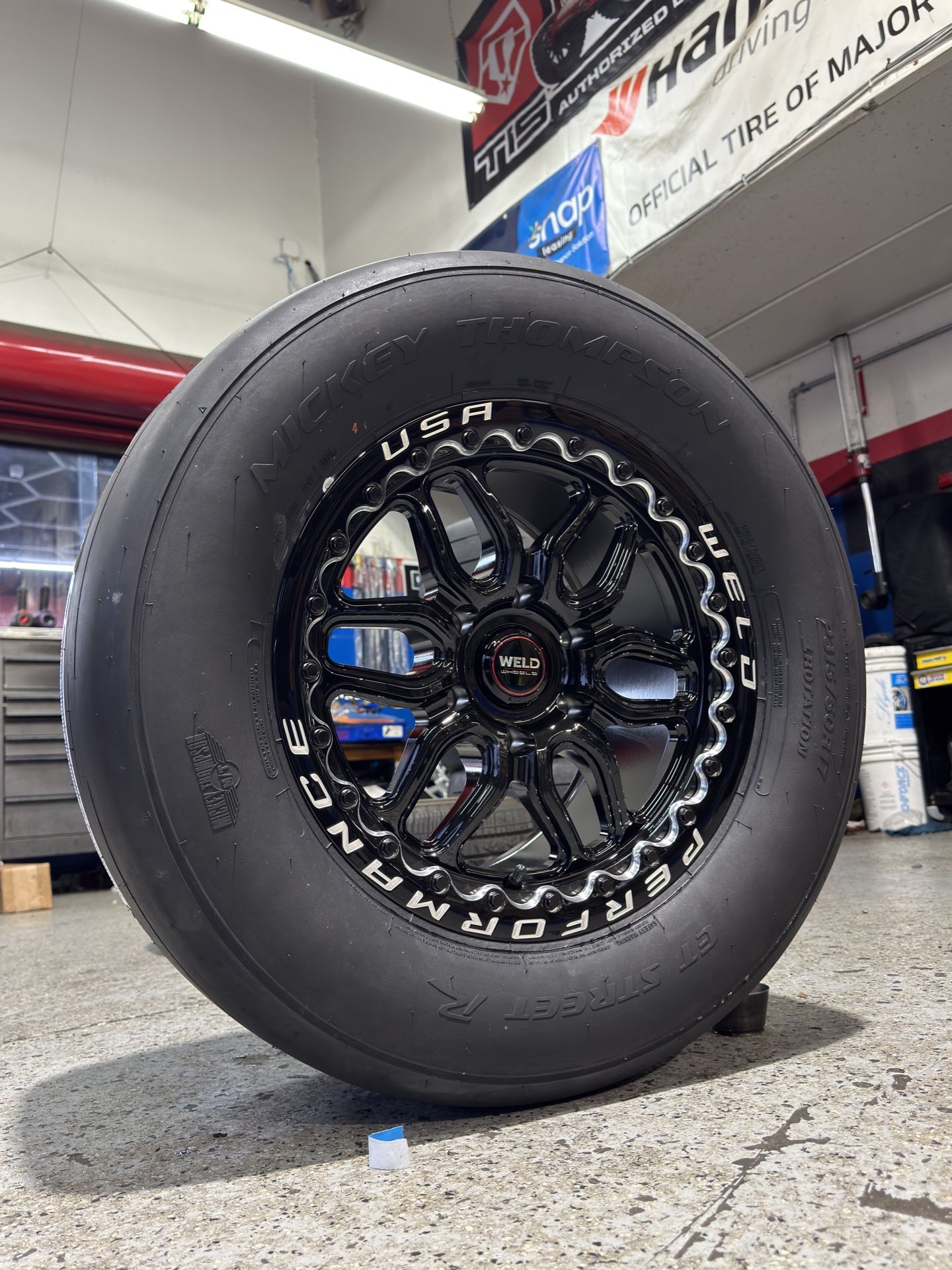 Weld Ventura 6 Beadlock 17” 6x135 W/ 315/50 Mickey R Wheel Package