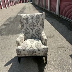 Wingback Sitting Chair