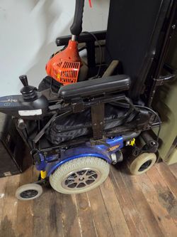 Jazzy 1121 electric wheelchair