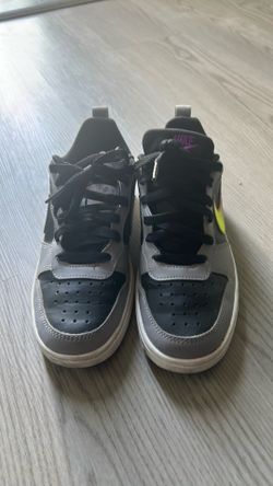 4 Y Nike girls