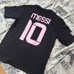 Messi Men’s T-shirt Size M