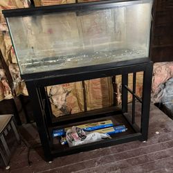 Aquarium 40 gal breeder