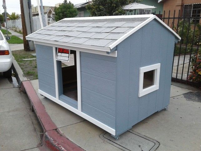 DOG HOUSES