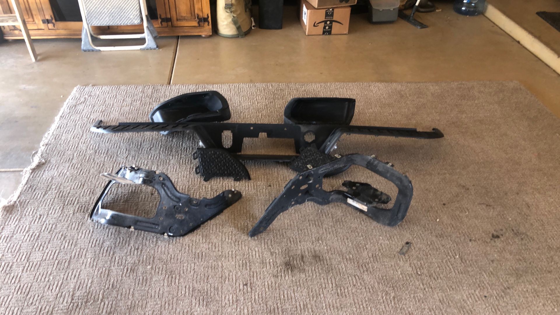 Plastics An Bracket Rear bumper 2021 Chev. Silverado