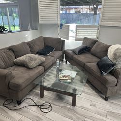 Sectional couch 