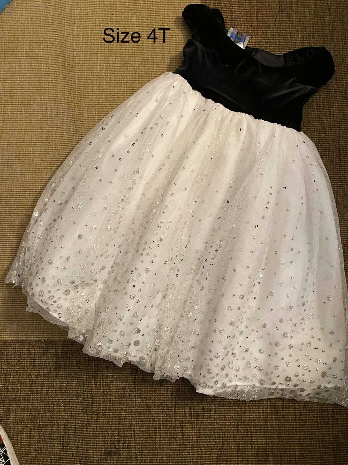 Dress size 4T