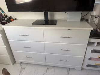 White 6-Drawer Double Dresser
