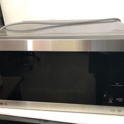 LG Neo Chef 1.5 cu ft Countertop Microwave in Stainless Steel - MSWN1590L New