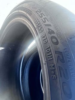 255/40/20 Set of 4 tires yes all 4! Periellis great tread priced for fast sale come get them no holds $100 firm