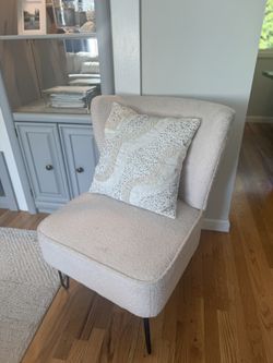 Accent Chairs 2