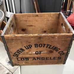 7 UP Vintage Wood Box Crate Seven Up Bottling Co. Los Angeles, California