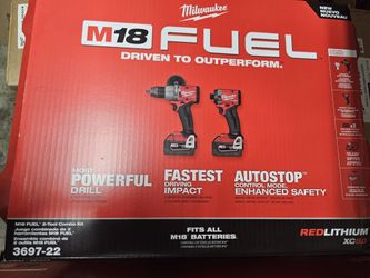 Milwaukee Hammer Drill Impact Driver Combo 3697-22