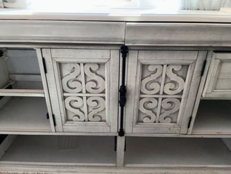 Bedroom vanity drawer