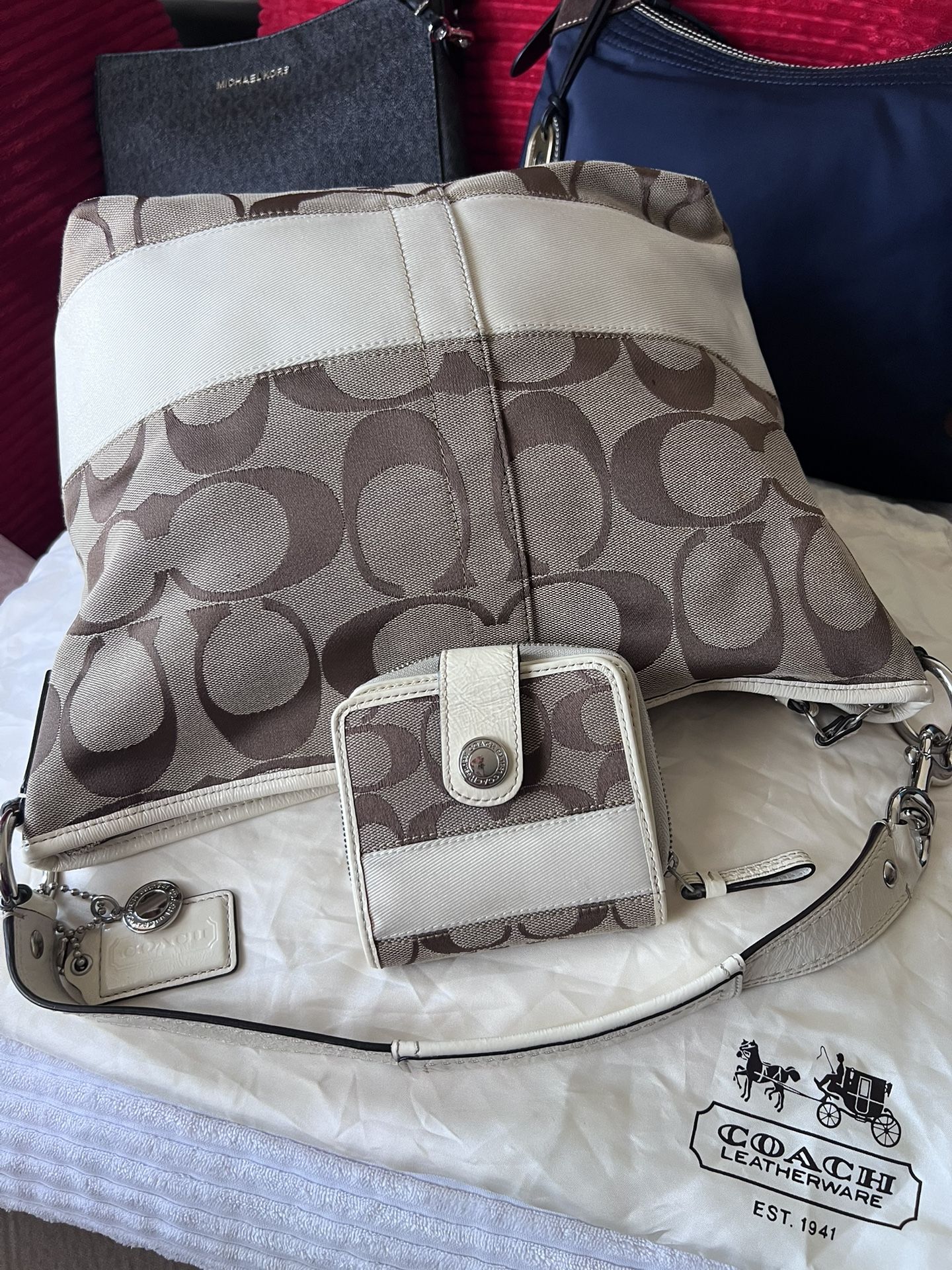 Signature Coach Bag Wallet Set
