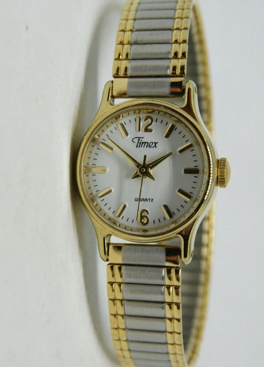 ⏱️ Ladies Timex Classic Petite Round Silver Gold Tone Expansion Band Watch G9 ~ Used