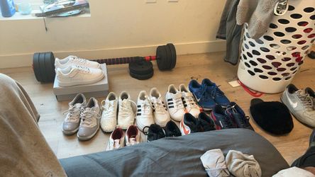 11 pairs 120$