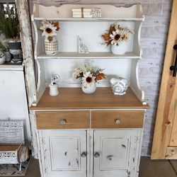 Dresser - Hutch - Display Shelf
