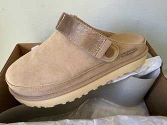 UGGS Lanah Clogs suede