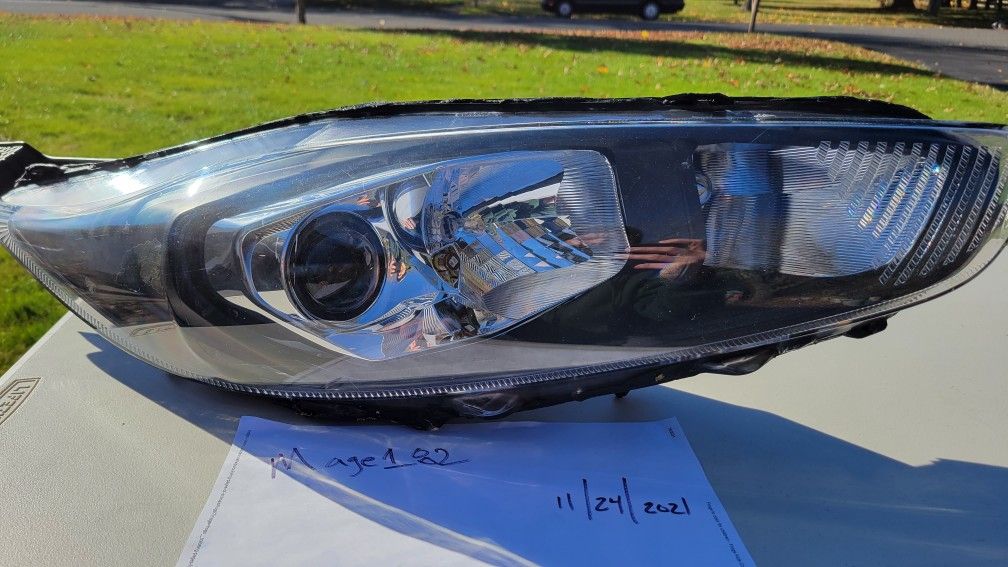 Ford Fiesta OEM Xenon Headlights
