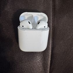 2nd Gen AirPods Case and pods