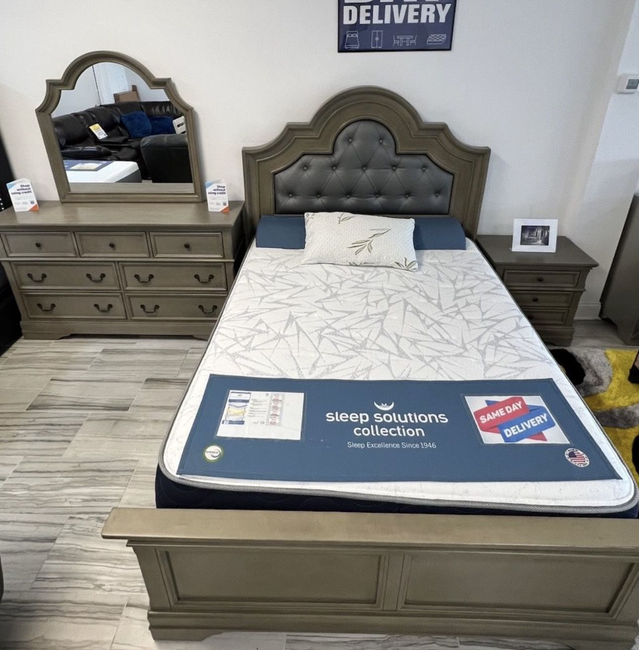 Frisco Bedroom Set $899