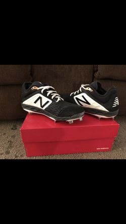 Baseball cleats