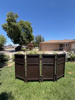 Suncast plastic resin privacy panels $80 for the set free delivery Suncast plastic resin privacy panels $80 for the set free delivery