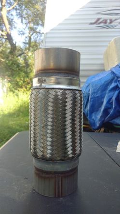 New never used 4 inches exhaust flex pipe