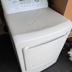 LG Electric Dryer 