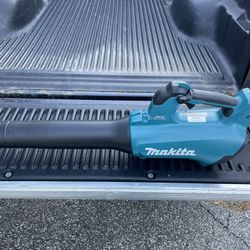 Makita