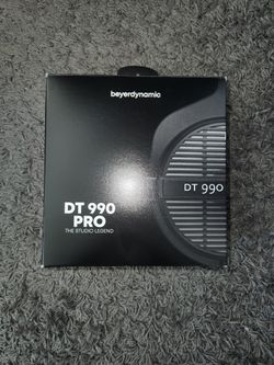 Beyerdynamic DT 990 Headphones