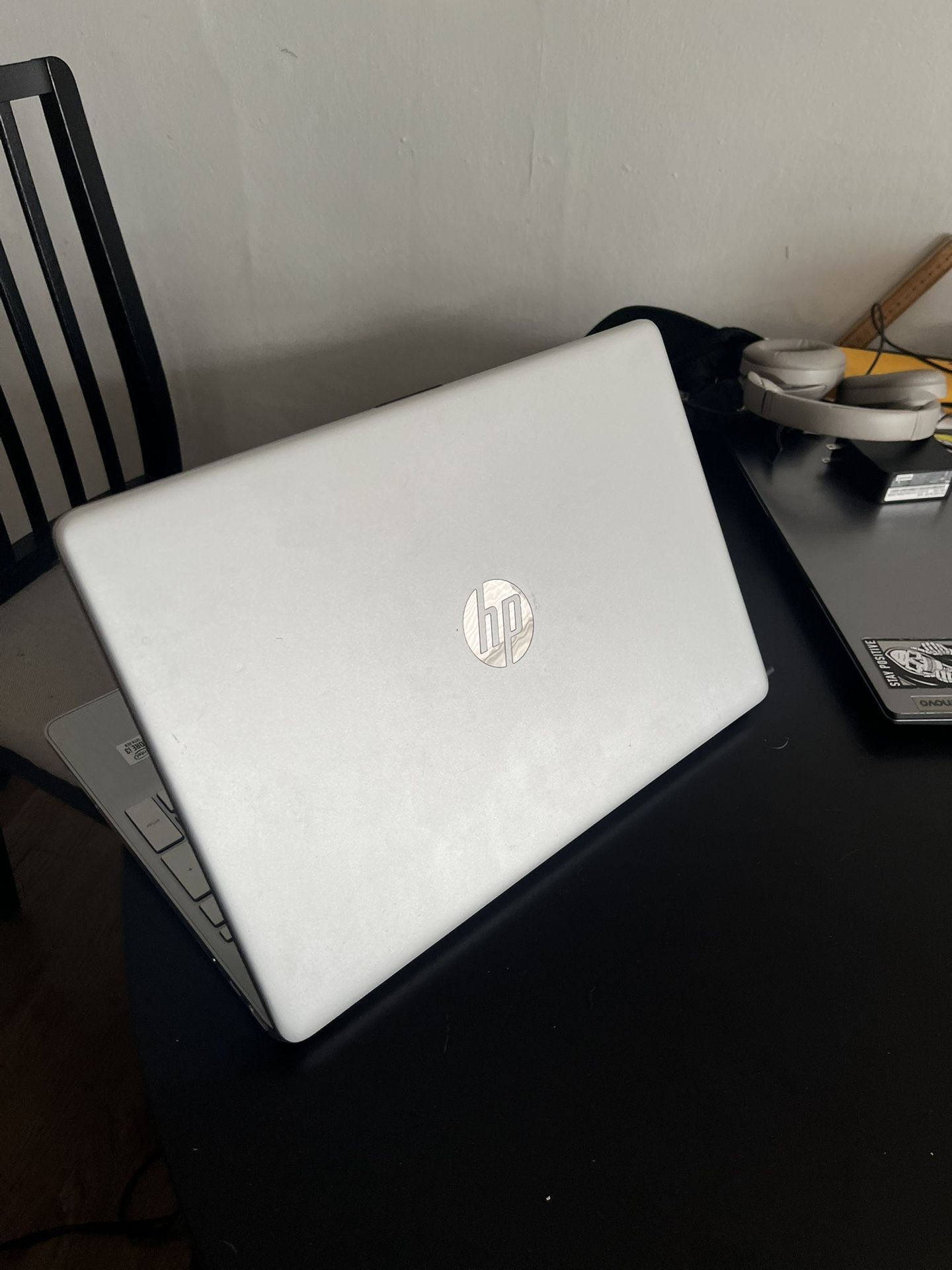 HP intel 10th Gen i3