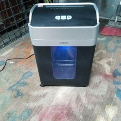 12 Page Ativa Paper shredder Model A12MC