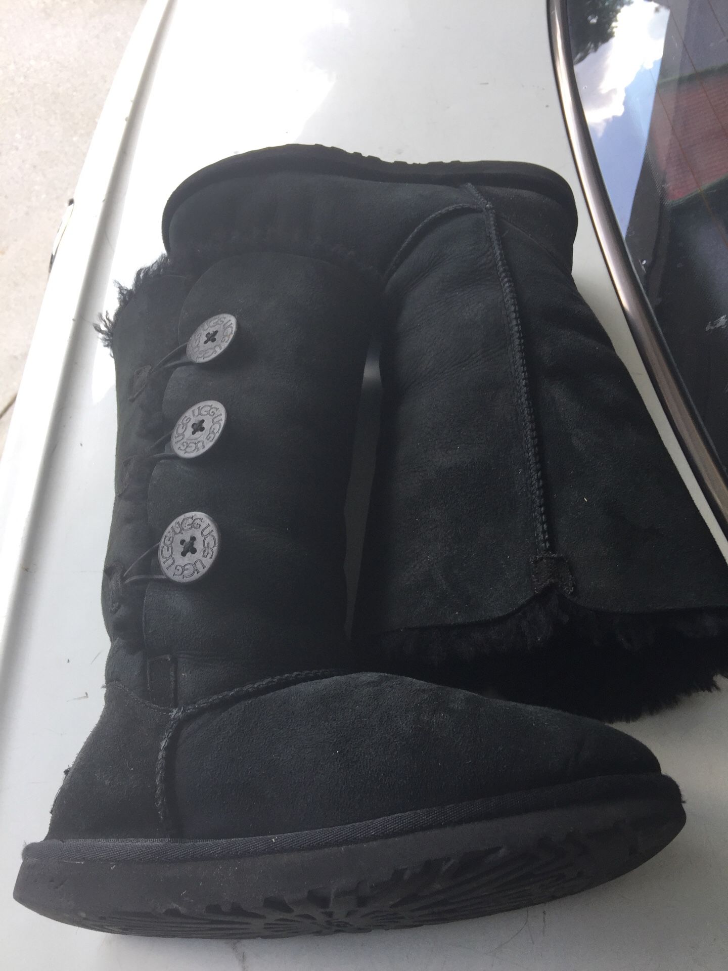 UGG Boots 1873 Women size 6 Black