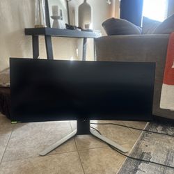 Gaming monitor