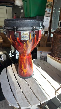 Remo 12””?? Mondo Dejembe w/orange flames