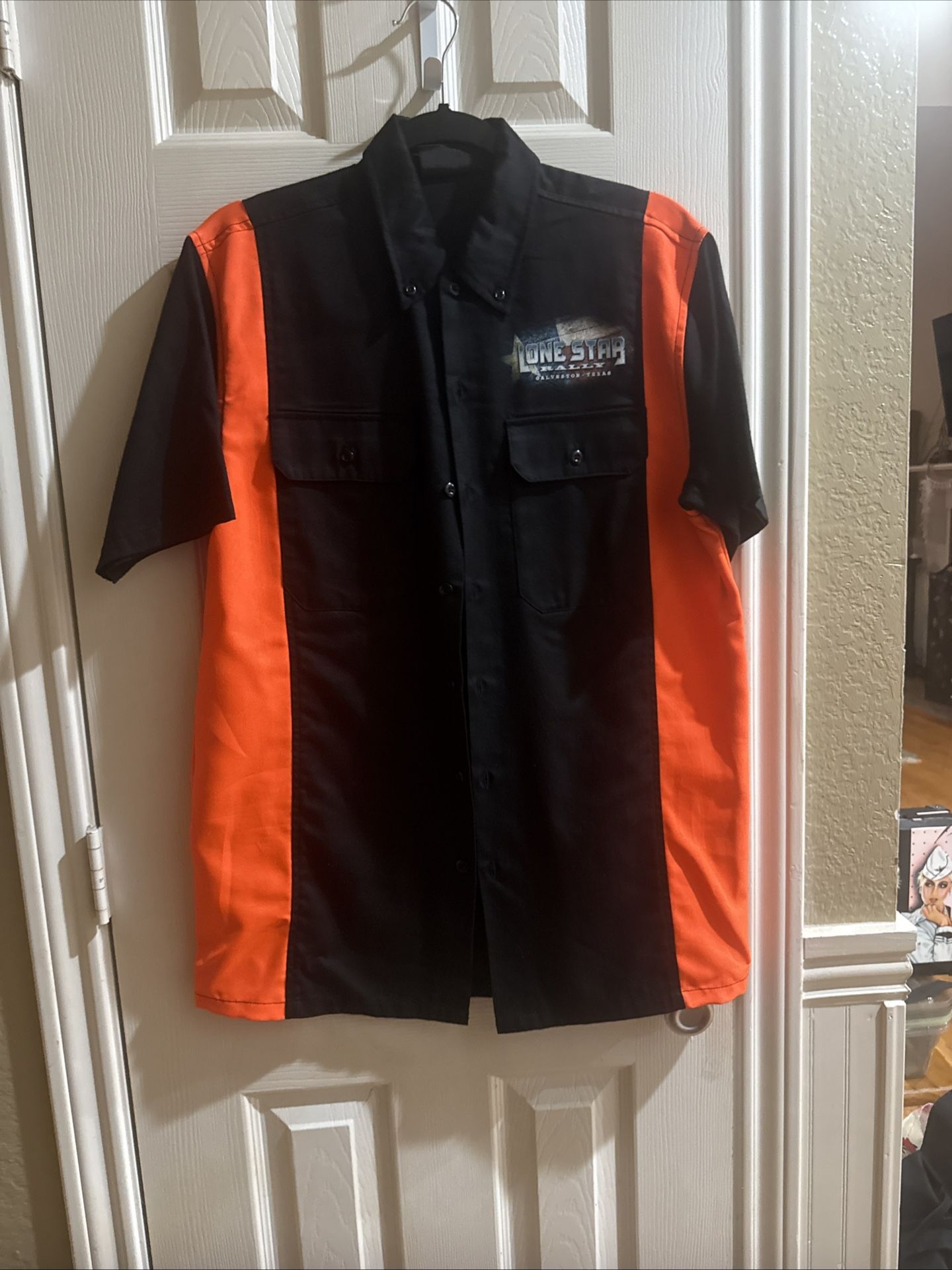 Harley Davidson-M-2021 Lone star Rally Galveston TX Black Orange Button