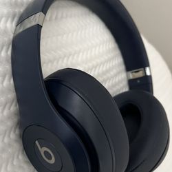 Beats Studio 3 Blue Wireless Noise Cancellation Headphones