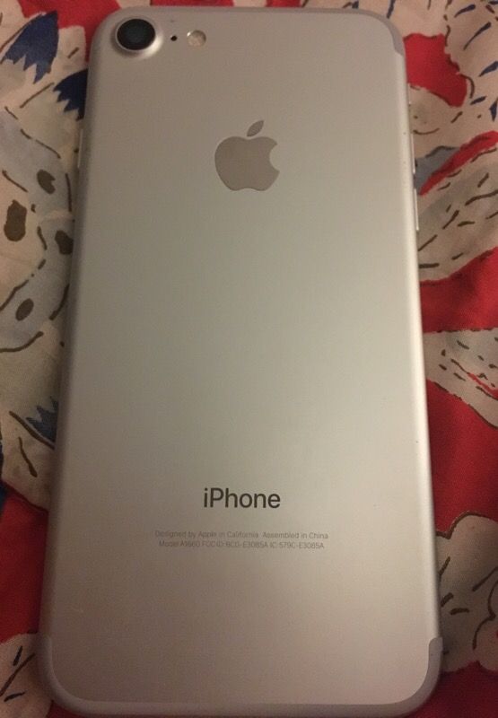 iPhone 7 32GB Unlocked