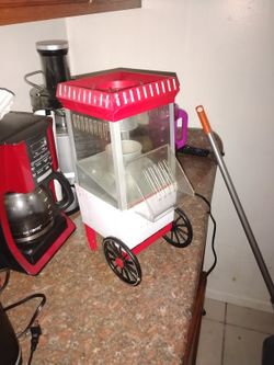 Popcorn maker 