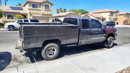 11.5" Chevy HD 2500 4x4 Rear Axle or Diff, with 3.73 Gears and a G80 Locker or Posi
