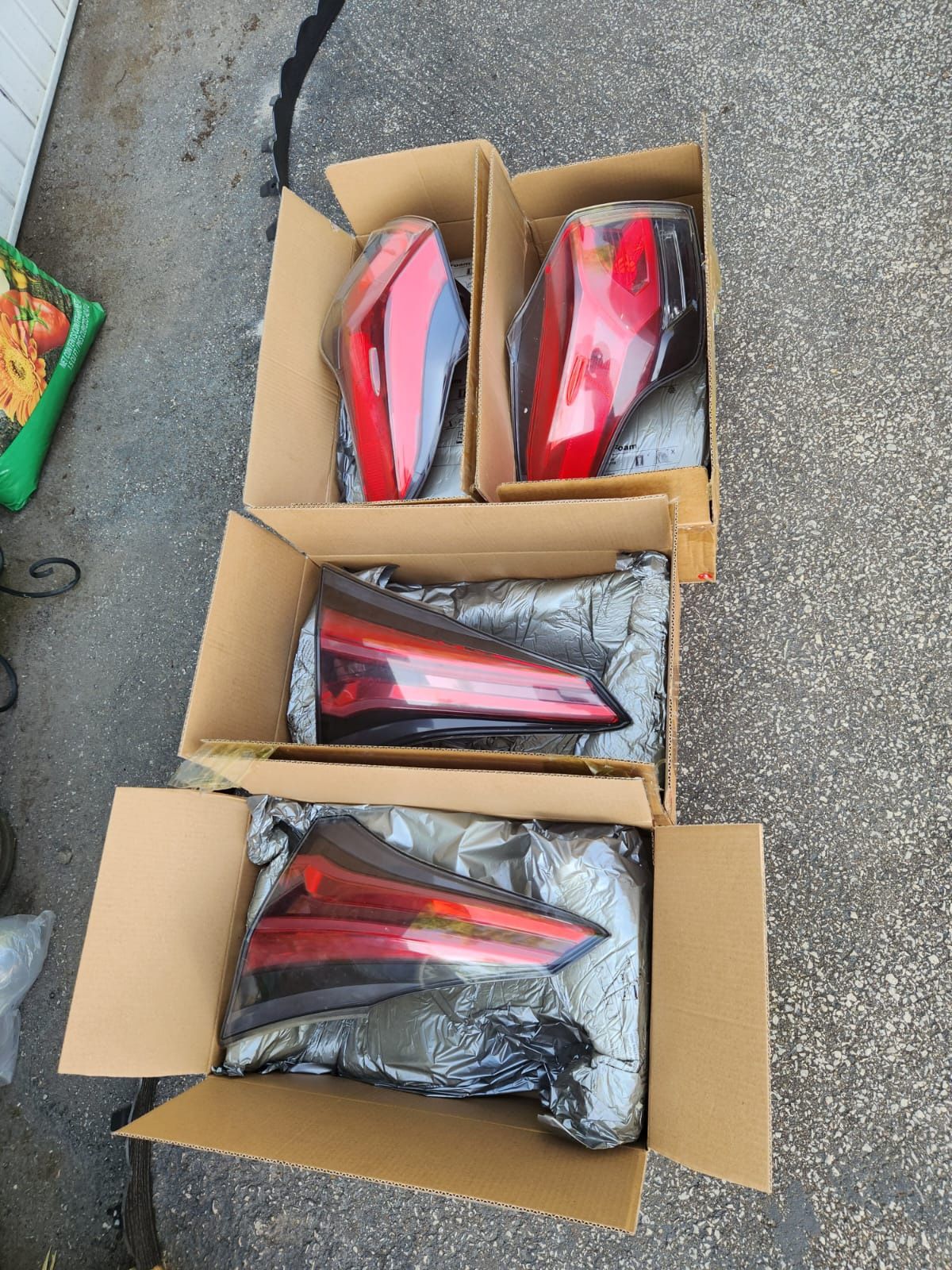 taillights set toyota Rav4 2017