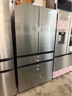 New Samsung bespoke counter depth beverage center/ ice maker smart