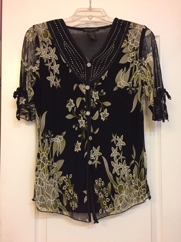 Beautiful Blouse Top For Women Size M