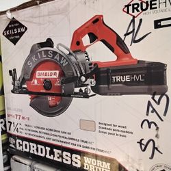 Skilsaw 7 1/4in. Cordless Worm Drive Saw Kit 