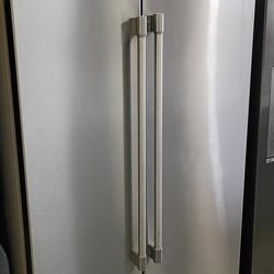 Maytag stainless side by side refrigerator with warranty delivery available fee depends on address 🏠🚛🛣️